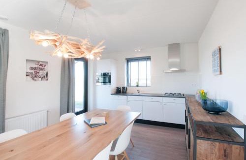 Tholen House | Holiday Home Oesterdam Resort-1 by Interhome