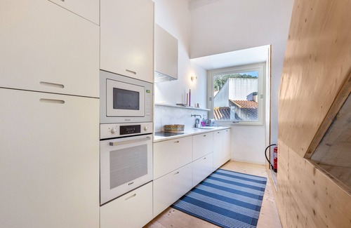Baiona House | Holiday Home 'Olinda House' with Private Terrace and Air Conditioning