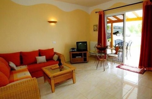 Chio Apartment | Holiday home on luxurious Finca with tennis court, pool and BBQ facilities