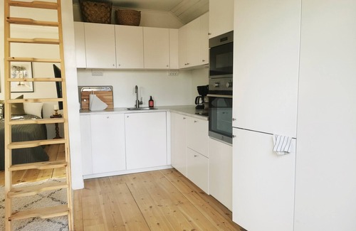 Ytterbystrand House | Holiday home on Resarö near the sea | SE13008