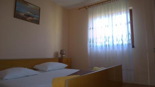 Brodarica Apartment | Holiday Home Orlov
