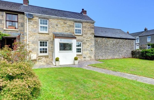 Troon House | Holiday Home Pendarves by Interhome