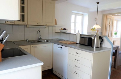 Westerholz Apartment | Holiday home Poseby Comfortable Vacation Home
