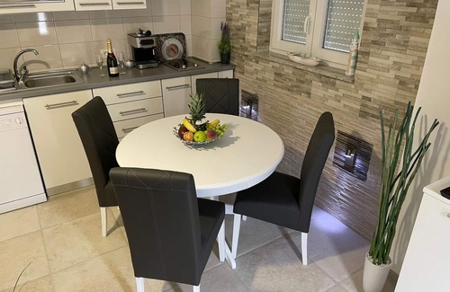 Obrs House | Holiday Home Relax - Mošćenička Draga