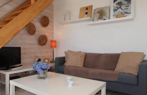 Plozevet House | Holiday Home Rendez-vous à la plage by Interhome