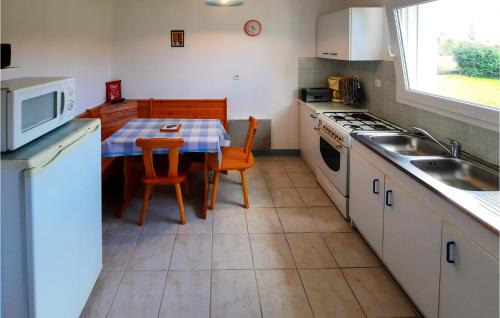 Clohars-Carnoet House | Holiday Home Rue De Lanmeur