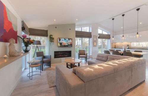 Wemeldinge House | Holiday Home Ruisweg 109 by Interhome