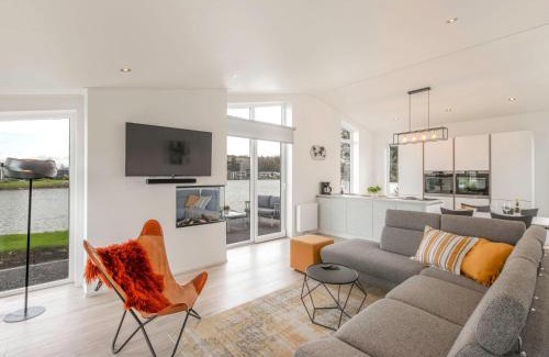 Wemeldinge House | Holiday Home Ruisweg 28 by Interhome