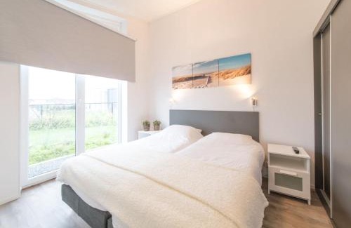 Wemeldinge House | Holiday Home Ruisweg 38 by Interhome
