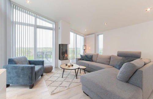Wemeldinge House | Holiday Home Ruisweg 45 by Interhome