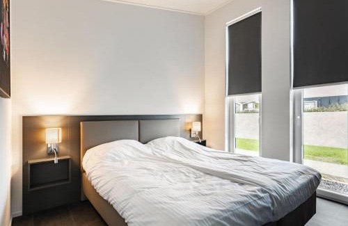 Wemeldinge House | Holiday Home Ruisweg 70 by Interhome