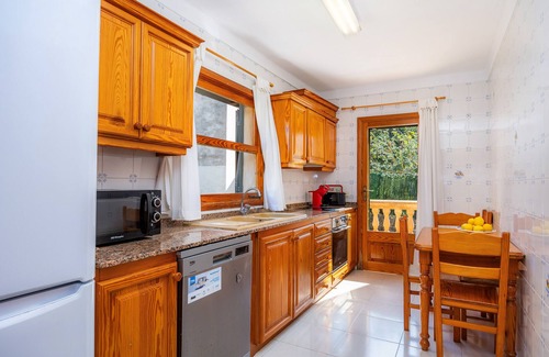 Mal Pas-Bon Aire House | Holiday Home 'Ses Nines' with Private Terrace, Wi-Fi and Air Conditioning