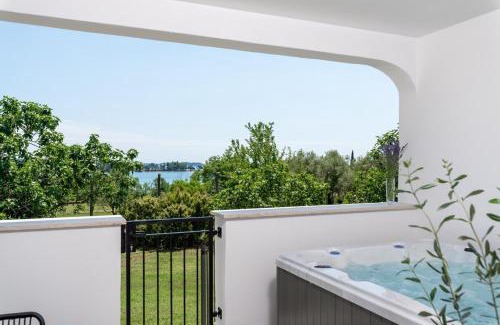 Cervar House | Holiday Home Saladinka with Whirlpool