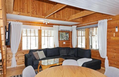 Pyhatunturi House | Holiday Home Saukonpiilo 1 by Interhome