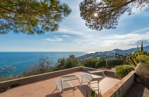 Poggi House | Holiday Home Sea 20-20 - PGI120 by Interhome