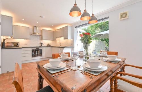 Charlestown House | Holiday Home Sea Breeze by Interhome