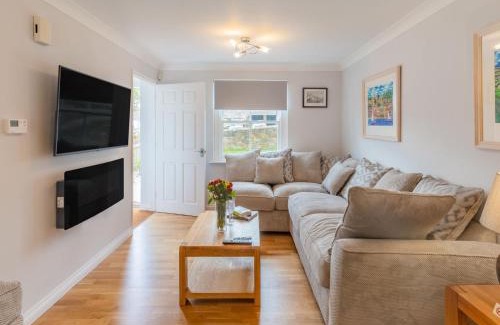 Charlestown House | Holiday Home Sea Echo by Interhome