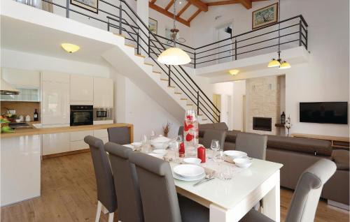 Sibenik House | Holiday Home Sibenik 58
