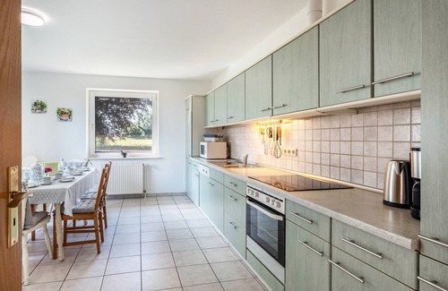 Waabs House | Holiday Home 'Sonja' with Private Terrace, Private Garden and Wi-Fi