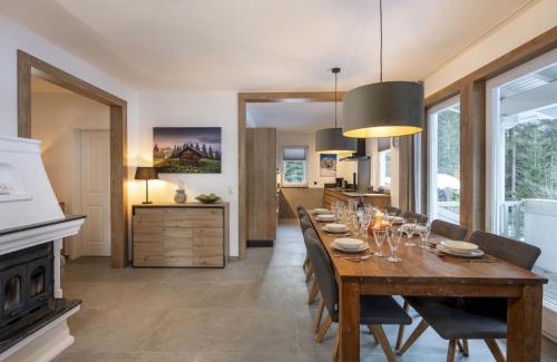 Untertauern House | Holiday Home Steindlwald by Interhome