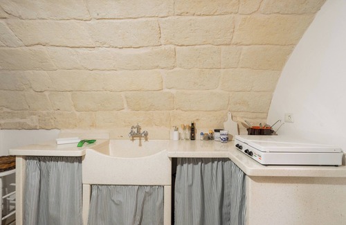 Poggiardo House | Holiday Home "Stella di Domenica" with Private Terrace & A/C