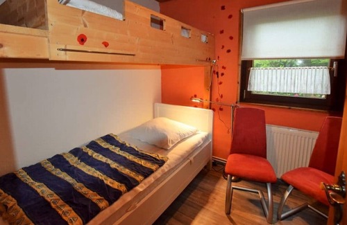 Hohenfelde House | Holiday Home "Strandhaus Beatrice" with Garden, Terrace & Wi-Fi