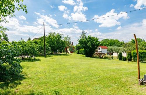 Balatonszemes House | Holiday Home Sundance by Interhome