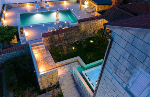 Zvekovica House | Holiday Home Swiss