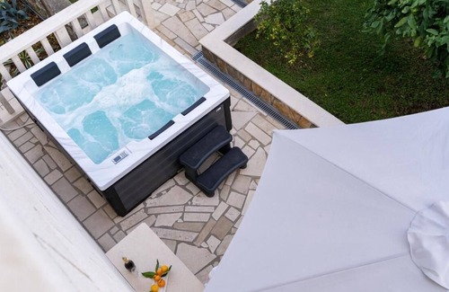 Zvekovica Villa | Holiday Home Swiss **** with Pool