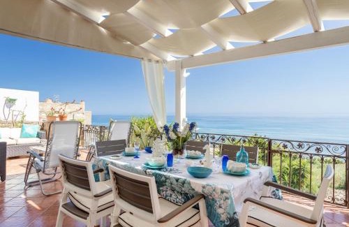 Porto Palo House | Holiday Home Terrazza del Sud by Interhome
