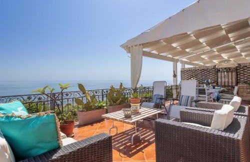 Porto Palo House | Holiday Home Terrazza del Sud by Interhome