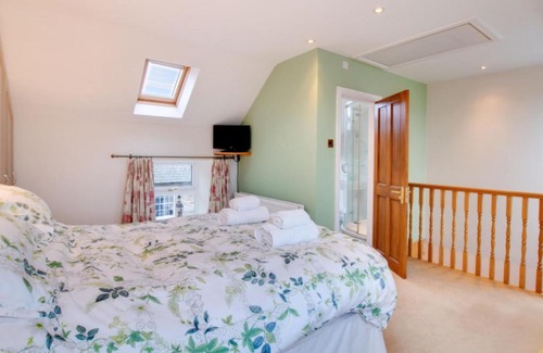 Woodhorn House | Holiday Home The Hideaway by Interhome