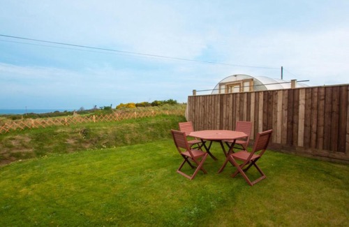 St Davids House | Holiday Home Trefin by Interhome