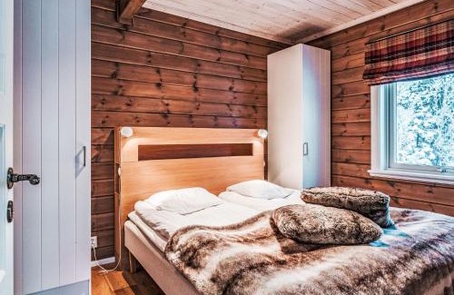 Undersaker House | Holiday Home Trillevallen 601 by Interhome