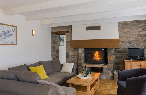 Ploudalmezeau House | Holiday Home Ty Coz ar Mor by Interhome