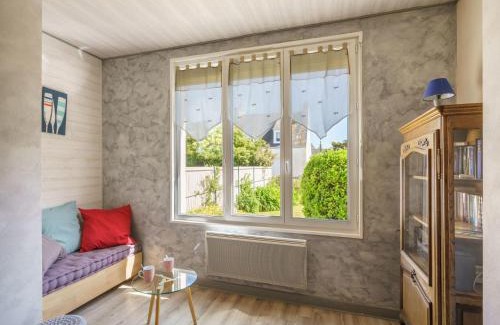 Penmarch House | Holiday Home Ty Martelod by Interhome