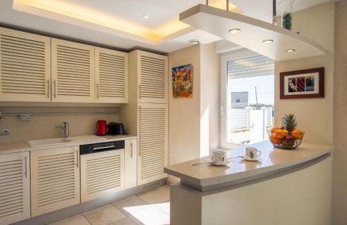 Penmarch House | Holiday Home Ty Pors Ar Pagn by Interhome