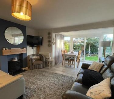 Tywyn House | Holiday home, Tywyn, great location