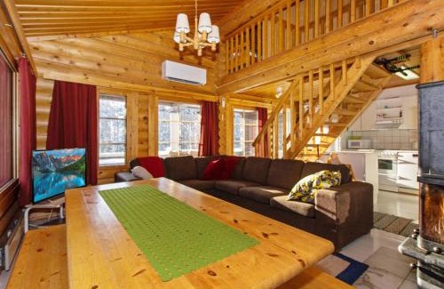 Kehys-Kainuu House | Holiday Home Ukonmaja b paritalo by Interhome