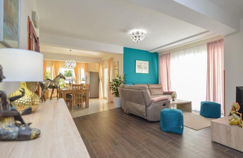 Tribunj House | Holiday Home Valdor by Interhome