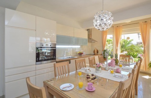 Tribunj House | Holiday Home Valdor by Interhome