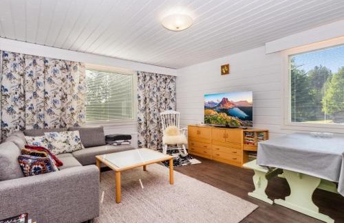 Savukoski House | Holiday Home Vierastupa by Interhome