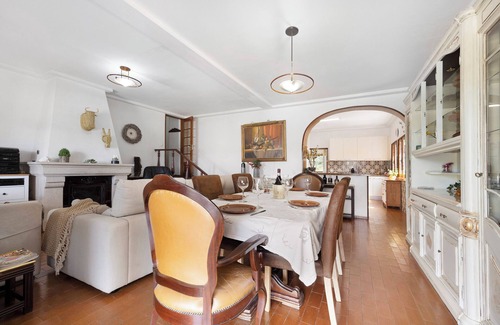 Rasmalho House | Holiday Home "Vila Portimão T5 with Pool" with Private Pool, 2 Terraces and Wi-Fi