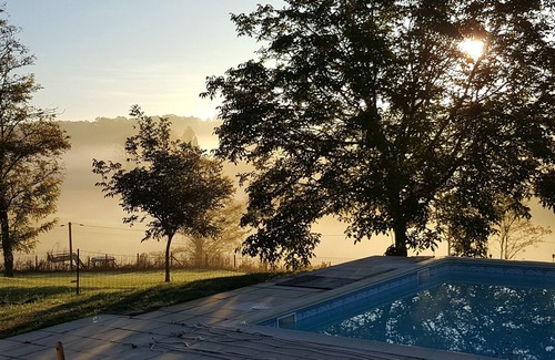 Grand-Brassac House | Holiday Home 'Villa Esperance' with Private Pool, Private Terrace and Wi-Fi
