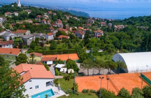 Rukavac House | Holiday Home Villa Luni by Interhome