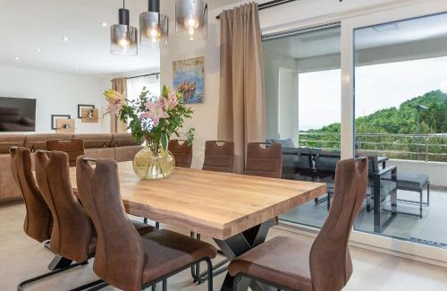 Rukavac House | Holiday Home Villa Luni by Interhome