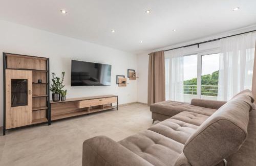 Rukavac House | Holiday Home Villa Luni by Interhome