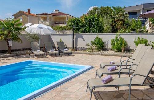 Pinezici House | Holiday Home Villa Mira by Interhome