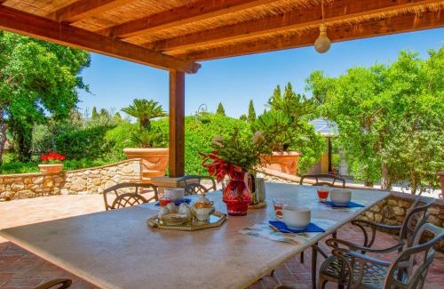 Cecina House | Holiday Home Villa Rosa by Interhome