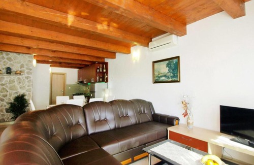 Krusevo House | Holiday Home Villa Sandra by Interhome